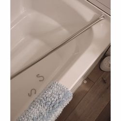 Triangle Appliance Video & Carpeting - The extension rod fell off of the 6 ft Tile wall !