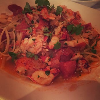 Atlantic Fish - Lobster fra diavalo - Seafood Near Me - Boston, Massachusetts Atlantic Fish - Lobster fra diavalo - Seafood Near Me - Boston, Massachusetts