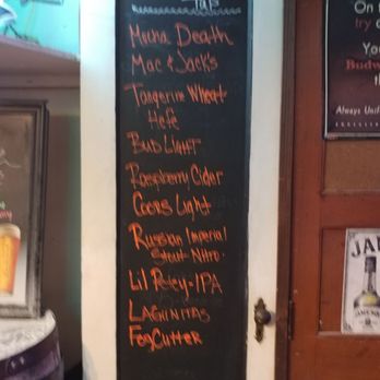 Bob's Tavern - Beer Bar Near Me - Shelton, Washington