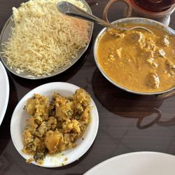 India House Restaurant - Victor