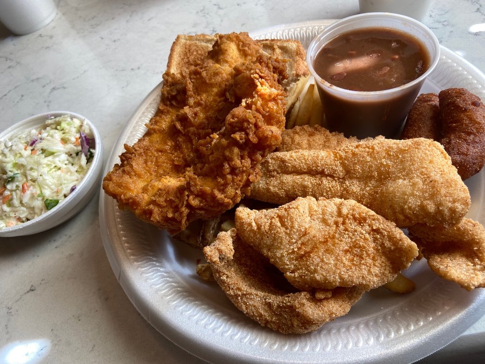 CATFISH KING RESTAURANT OF PARIS 21 Photos & 36 Reviews 2430 N Main