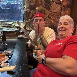 Dively's Tavern - Pepperoni Pizza Pie, with a little butter knife!!!!