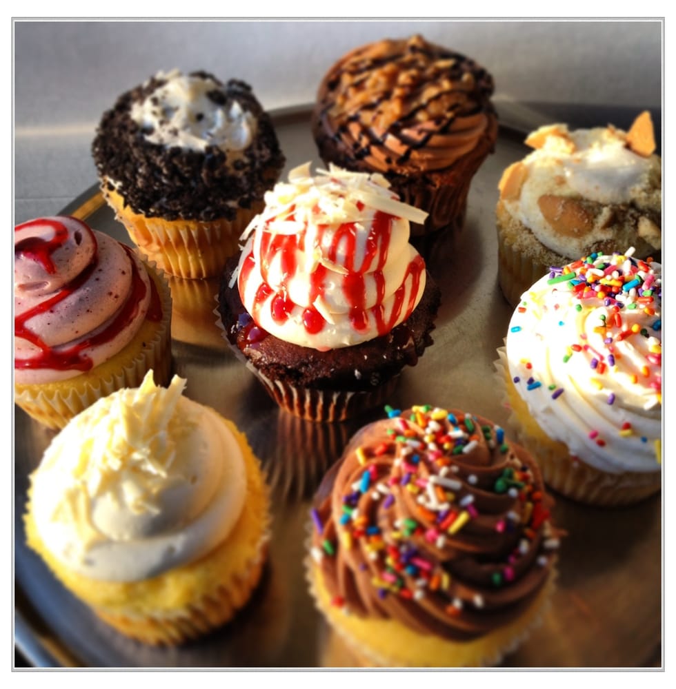 Cupcakes Around The Corner Logo