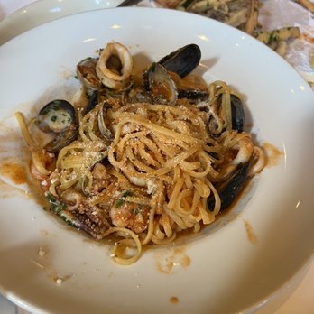 Trattoria Amici - Seafood Pasta / Linguine Ai Frutti Di Mare - Italian Near Me - Glendale, California Trattoria Amici - Seafood Pasta / Linguine Ai Frutti Di Mare - Italian Near Me - Glendale, California