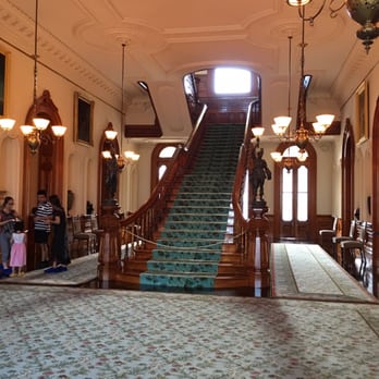 Iolani Palace - Electric lighting & Staircase - Museums Near Me - Honolulu, Hawaii Iolani Palace - Electric lighting & Staircase - Museums Near Me - Honolulu, Hawaii
