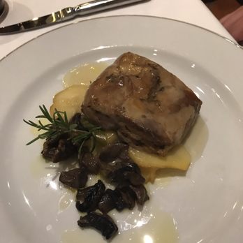 Paradores - Lamb confit - Hotels Near Me - Alcañiz, TE