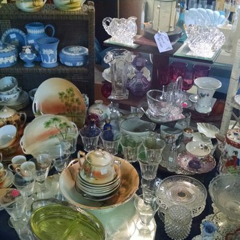 Wright's Barn - Flea Markets Near Me - Torrington, Connecticut