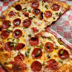 Middletown Pizza & Grill - 14" pizza with Pepperoni and Diced Green Peppers