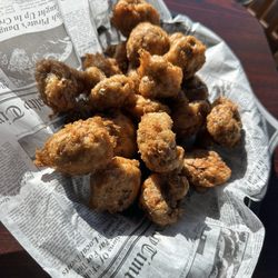 DownTown Pourhouse - Fried mushrooms: perfection