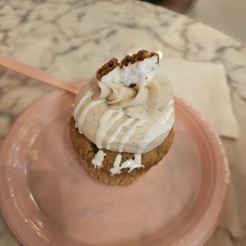 Smallcakes Orlando - Desserts Near Me - Orlando, Florida Smallcakes Orlando - Desserts Near Me - Orlando, Florida