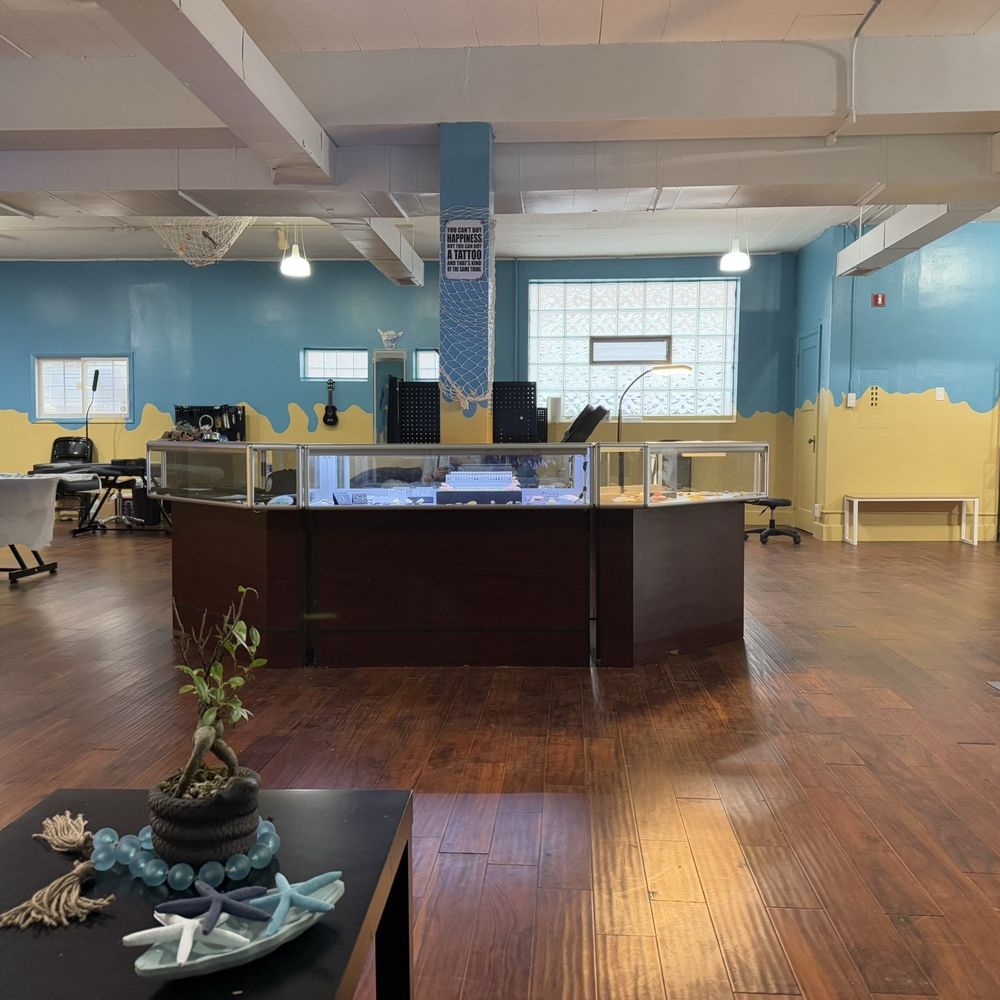 New Wave Body Art Studio - Piercing Near Me - Milwaukee, Wisconsin New Wave Body Art Studio - Piercing Near Me - Milwaukee, Wisconsin