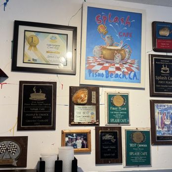 Splash Cafe - wall of fame - American Near Me - Pismo Beach, California Splash Cafe - wall of fame - American Near Me - Pismo Beach, California