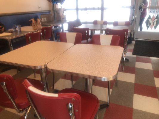 Carm & Gia Metropolitan by null