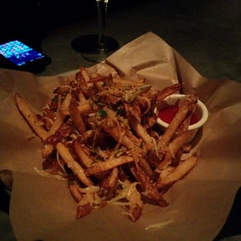 Library Bar - Garlic & Parmesan Fries - New American Near Me - Los Angeles, California