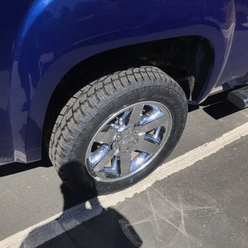 Les Schwab Tire Center - Tires Near Me - Holladay, Utah Les Schwab Tire Center - Tires Near Me - Holladay, Utah