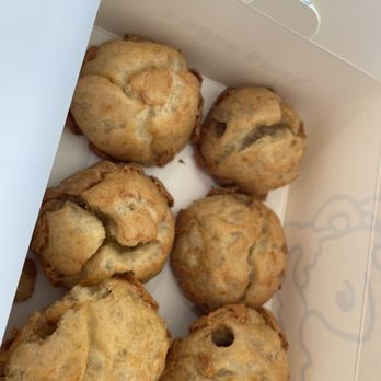 Beard Papa's - Mini puffs! - Desserts Near Me - Los Angeles, California Beard Papa's - Mini puffs! - Desserts Near Me - Los Angeles, California