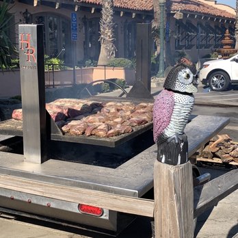 Harris Ranch Country Store - Barbecues. Tri-tip and rib roasts. - Bakeries Near Me - Coalinga, California Harris Ranch Country Store - Barbecues. Tri-tip and rib roasts. - Bakeries Near Me - Coalinga, California
