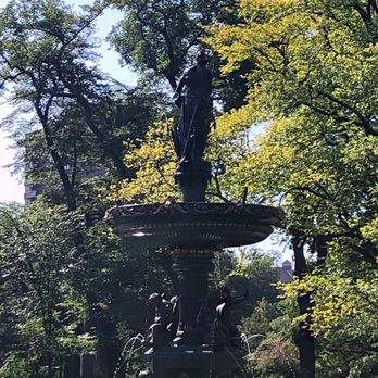 Halifax Public Gardens - Botanical Gardens Near Me - Halifax, Nova Scotia