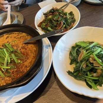 Pings Bistro - Sautéed beef & cilantro, stir fried Chinese flowering cabbage, Yunnan small pot - Chinese Near Me - Cupertino, California Pings Bistro - Sautéed beef & cilantro, stir fried Chinese flowering cabbage, Yunnan small pot - Chinese Near Me - Cupertino, California