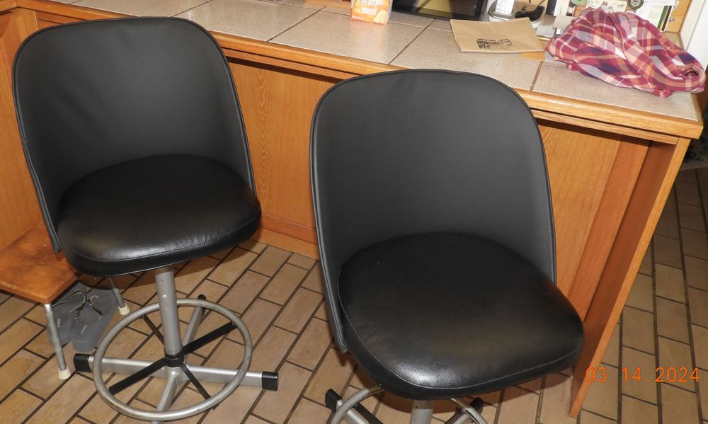 J & J Furniture Repair - upholstery in Miami, FL