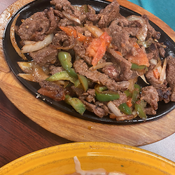 Cascada la Golondrina - Steak Fajitas