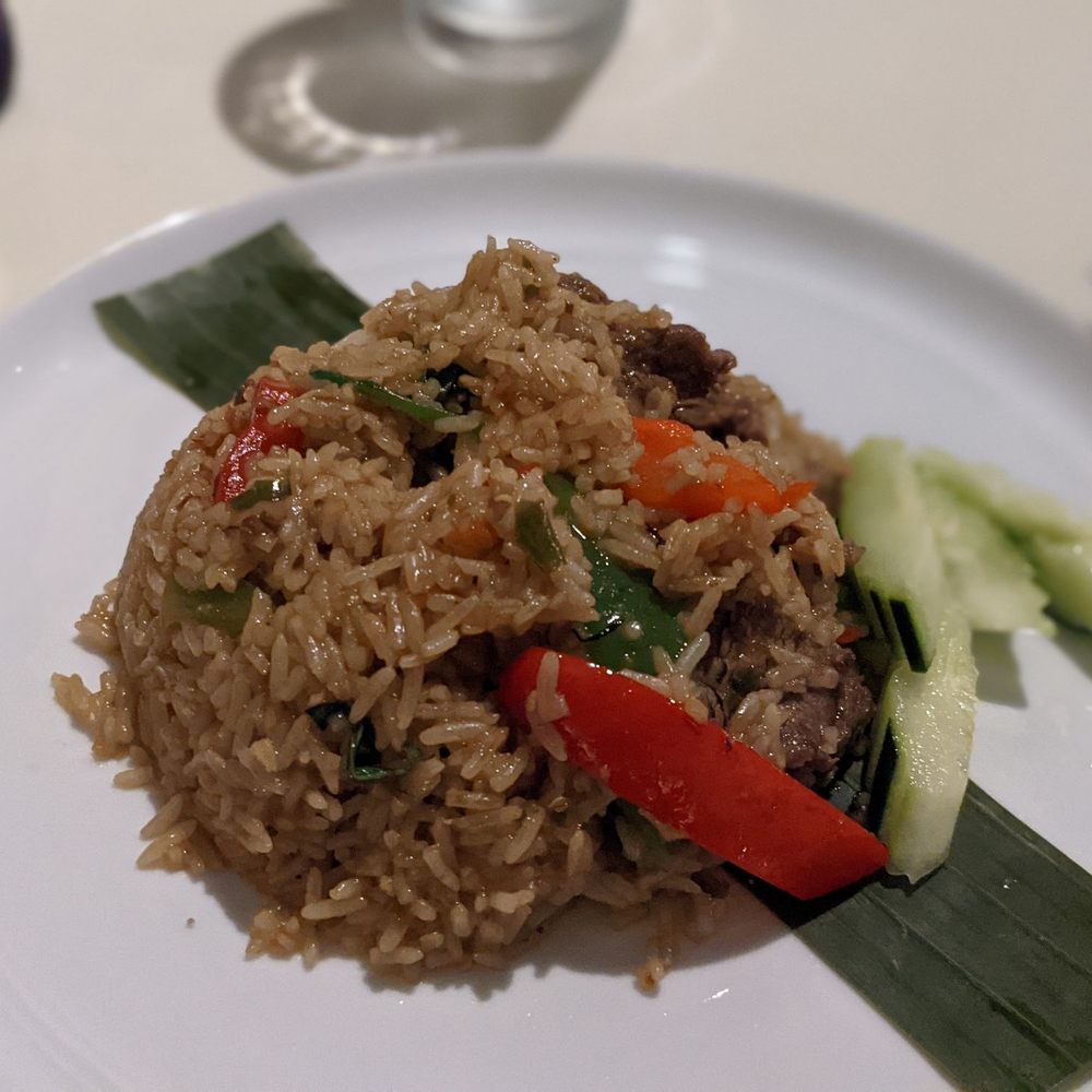 Silom 12 - Spicy fried rice with beef - Thai Near Me - Chicago, Illinois Silom 12 - Spicy fried rice with beef - Thai Near Me - Chicago, Illinois