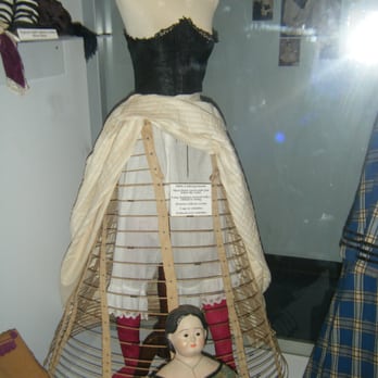 Texas Civil War Museum - Really amazing collection of Victorian dresses and other items - Museums Near Me - Fort Worth, Texas Texas Civil War Museum - Really amazing collection of Victorian dresses and other items - Museums Near Me - Fort Worth, Texas