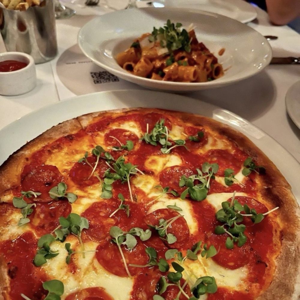 Craig's - Margherita Pizza - American Near Me - West Hollywood, California Craig's - Margherita Pizza - American Near Me - West Hollywood, California