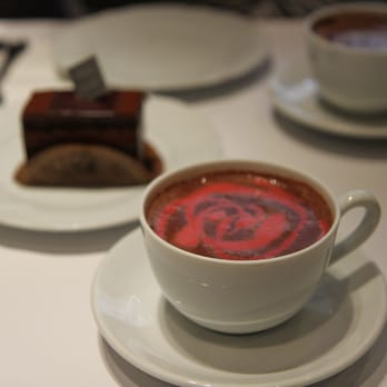 Jean-Paul Hévin - Raspberry hot chocolate photo by http://www.farfelue.com/ - Chocolatiers & Shops Near Me - Paris, 75 Jean-Paul Hévin - Raspberry hot chocolate photo by http://www.farfelue.com/ - Chocolatiers & Shops Near Me - Paris, 75