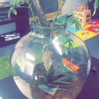 Just Smogs - the room decor! There's 3 different waiting rooms including a spacious room w/kid friendly activities & a TV. - Smog Check Stations Near Me - Huntington Beach, California