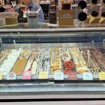 Bacio di Latte - More choices - Gelato Near Me - Newport Beach, California