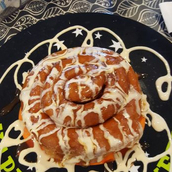 Ruth's Cafe - Large cinnamon roll - Breakfast & Brunch Near Me - Indianapolis, Indiana