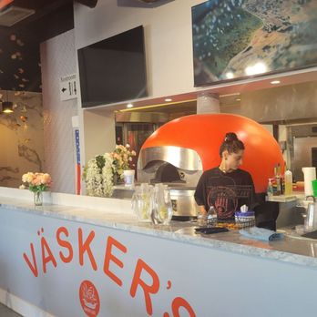 Vasker’s Bakery Cafe - The margarita pizza we ordered was delicious! - Bakeries Near Me - Las Vegas, Nevada Vasker’s Bakery Cafe - The margarita pizza we ordered was delicious! - Bakeries Near Me - Las Vegas, Nevada