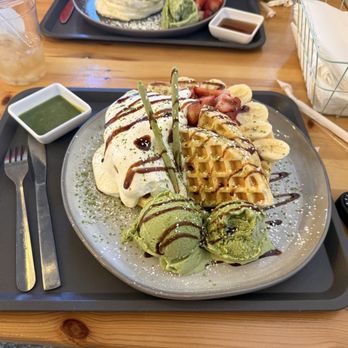 Umai Cafe - Matcha waffles - Sushi Bars Near Me - Troy, Michigan