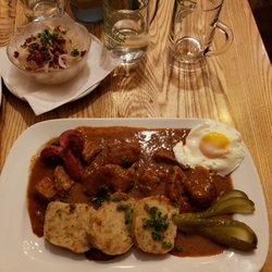 Zwölf Apostelkeller - Goulash