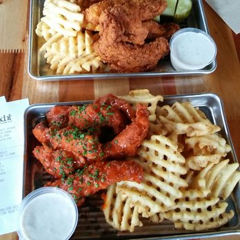 Bruxie - Nashville and Buffalo Style chicken tenders - Sandwiches Near Me - Orange, California