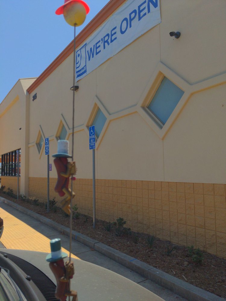 GOODWILL STORE AND DONATION CENTER Updated September 2024 315 W