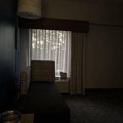 Holiday Inn Express & Suites Cincinnati Northeast-Milford