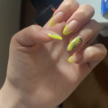 Gloss Nail Salon - Nail Salons Near Me - Chicago, Illinois Gloss Nail Salon - Nail Salons Near Me - Chicago, Illinois