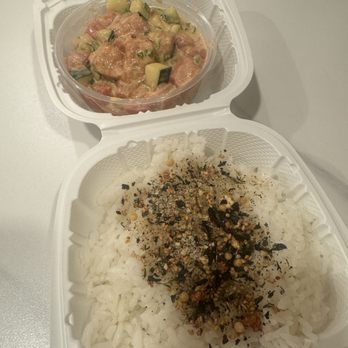 Aloha Alley - Hawaii Ahi Poke 8oz - Hawaiian Near Me - Brooklyn, New York Aloha Alley - Hawaii Ahi Poke 8oz - Hawaiian Near Me - Brooklyn, New York