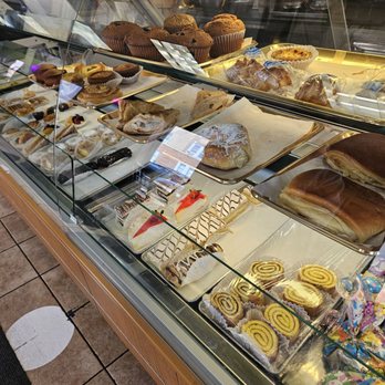 Dulce's Bakery - Bakeries Near Me - Kearny, New Jersey