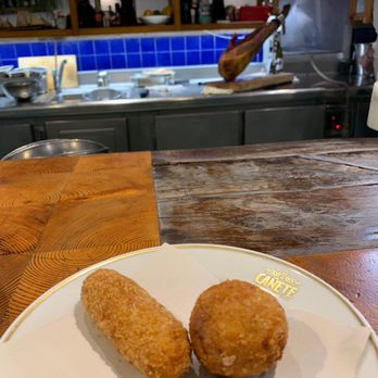 Cañete - Lobster and ham croquettes - Tapas/Small Plates Near Me - Barcelona, B Cañete - Lobster and ham croquettes - Tapas/Small Plates Near Me - Barcelona, B