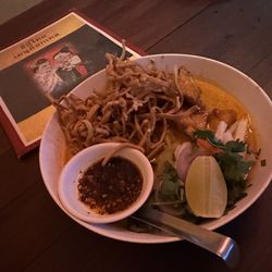 Thi Ni Thai - Yum Khao Suey very good