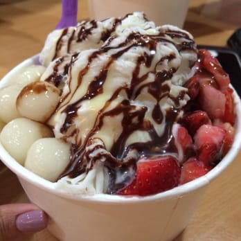 Salju Dessert - Medium size w/ their original flavor, condensed milk, chocolate syrup, rice balls and strawberries. - Desserts Near Me - Alhambra, California