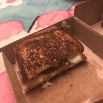 Tom & Chee - Grilled Mac & chee - American Near Me - Oklahoma City, Oklahoma