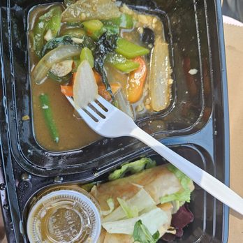 Get Thai Takeaway - Lunch special 1. Basil - "Pad Kra Prao" spicy .,2. choose a protein - sliced beef. 3. Choose your side. Thai vegetables spring rolls. - Thai Near Me - Lynbrook, New York