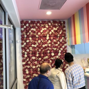 Reiwatakiya  - Selfie wall - Cosmetics & Beauty Supply Near Me - Houston, Texas