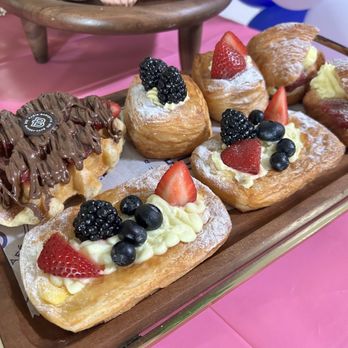 Paris Baguette - Desserts Near Me - Livermore, California Paris Baguette - Desserts Near Me - Livermore, California