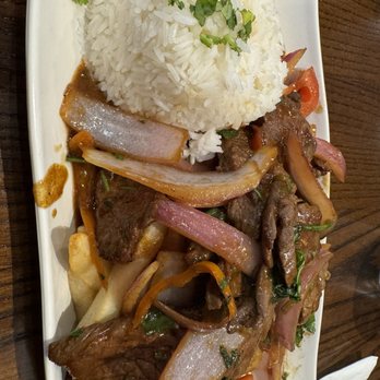 Higo Peru - Lomo Soltado - Peruvian Near Me - Rowland Heights, California