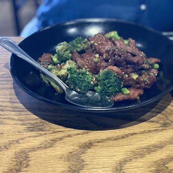 P.F. Chang's - Beef with Broccoli - Chinese Near Me - Wayne, New Jersey